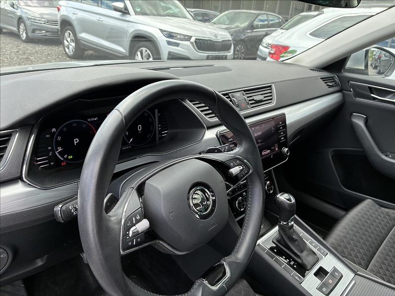 Škoda Superb 2,0 PANORAMA,TAŽNÉ,EL.KUFR - fotka 10 z 28
