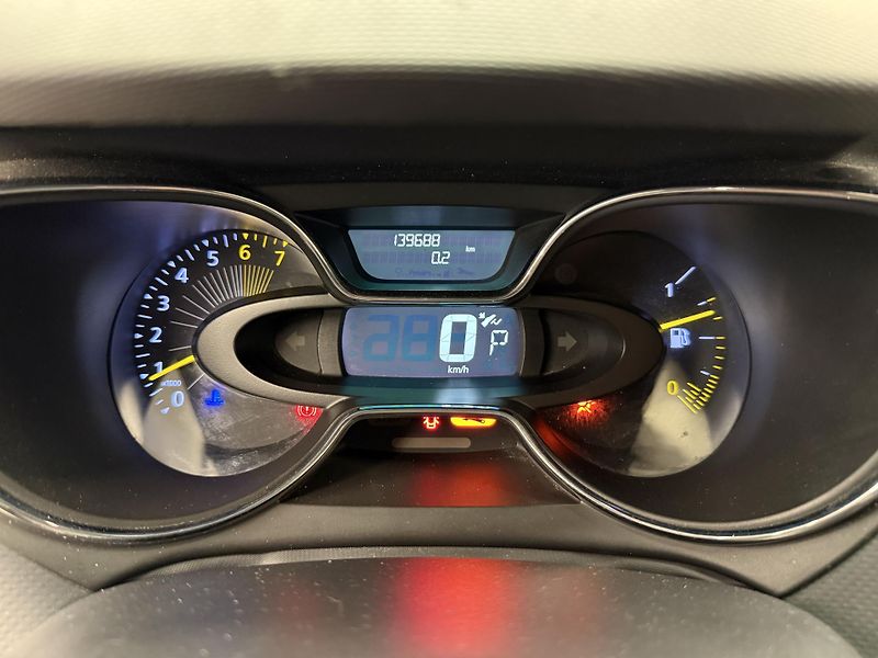 Renault Captur 1.2l 88kW - fotka 10 z 17
