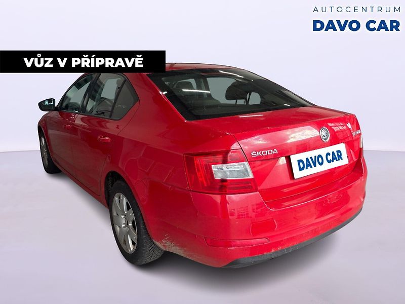 Škoda Octavia 1,6 TDI CZ Klimatizace - fotka 2 z 12