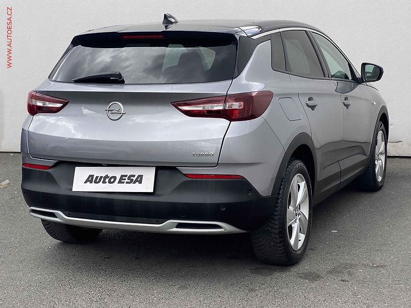 Opel Grandland X (2019) 1.6 T, Innovation, AT, TZ - fotka 4 z 20