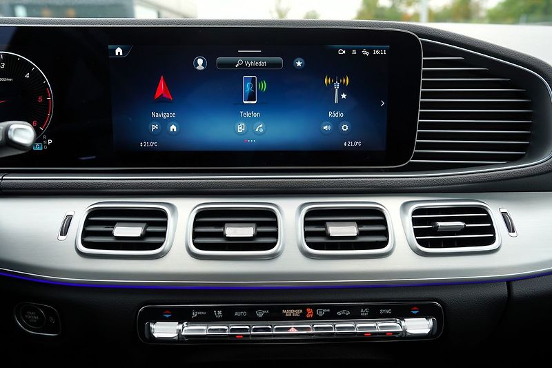 Mercedes-Benz GLE 450d 4Matic/AMG/21/ČR - fotka 35 z 46