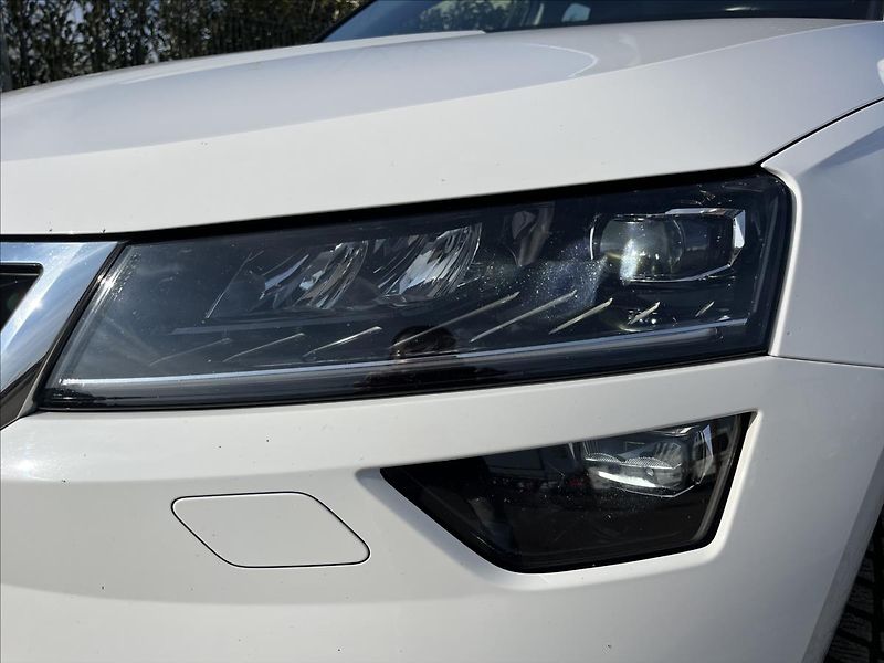 Škoda Karoq 2,0 TDi 110 4x4 DSG TAŽNÉ -DPH - fotka 47 z 47