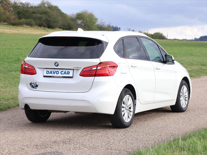 BMW Řada 2 1,5 118i 100kW LED Automat - fotka 7 z 41