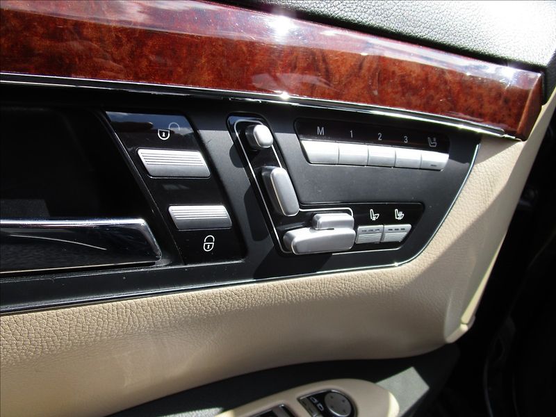 Mercedes-Benz Třídy S S 420CDi V8 AMG - fotka 23 z 59