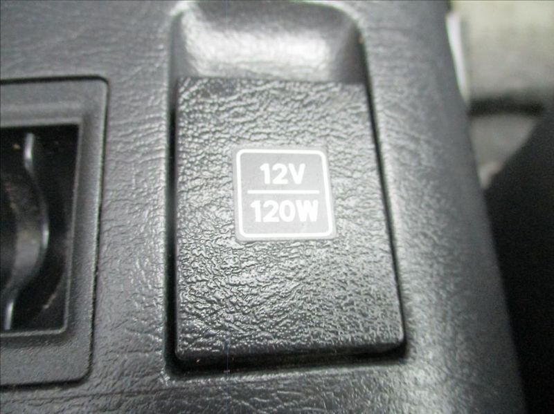 Toyota RAV4 2,0 D4D, klima,4x4,servis,tažn - fotka 23 z 34