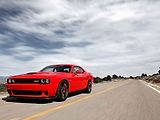 Dodge Challenger SRT Hellcat.