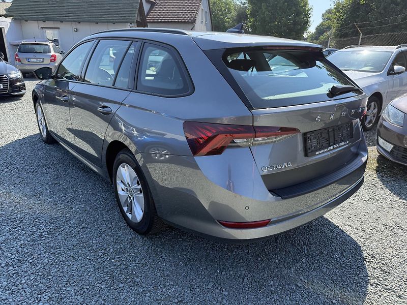 Škoda Octavia 2.0 TDI DSG AMBITION ACC - fotka 4 z 13