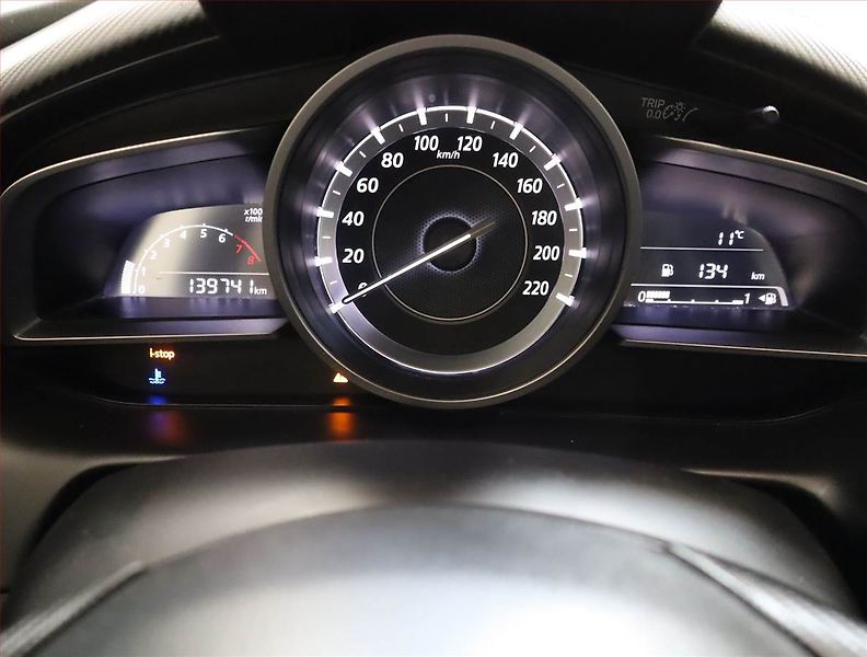 Mazda CX-3 (2016) 2.0 Skyactiv-G, Xenony - fotka 11 z 19