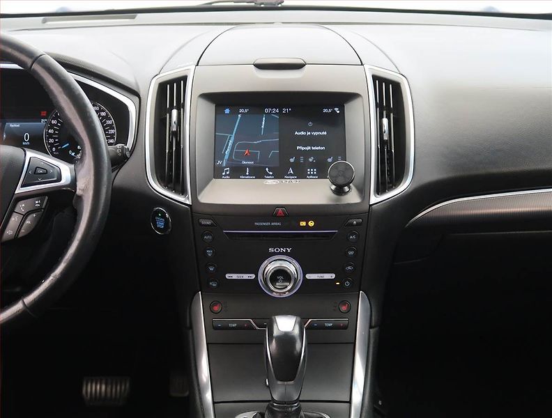 Ford Edge (2017) Sport 2.0 Bi-TDCI, 4X4 - fotka 12 z 24