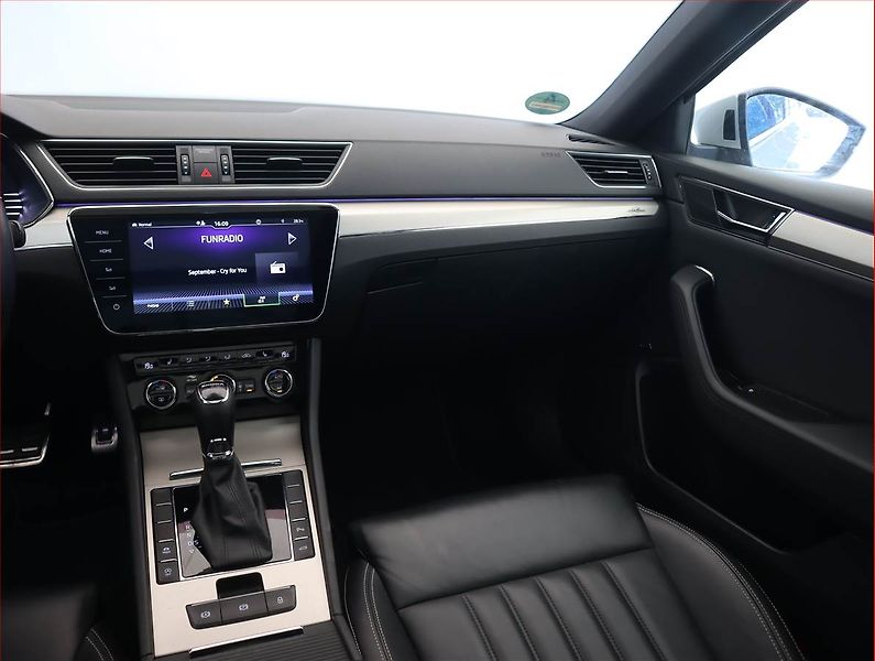 Škoda Superb (2022) 2.0 TDI - fotka 8 z 27