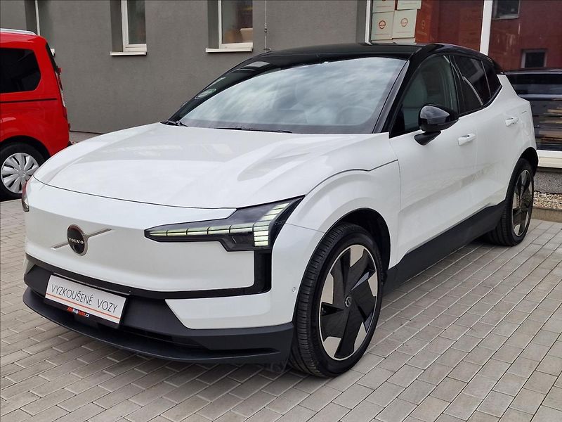 Volvo EX30 AWD Ultra Twin 315kW,ČR,1.Maj - fotka 5 z 48