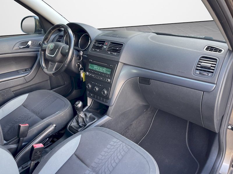 Škoda Yeti (2024) 1.2 TSI 77 kW Ambition Plus - fotka 14 z 23