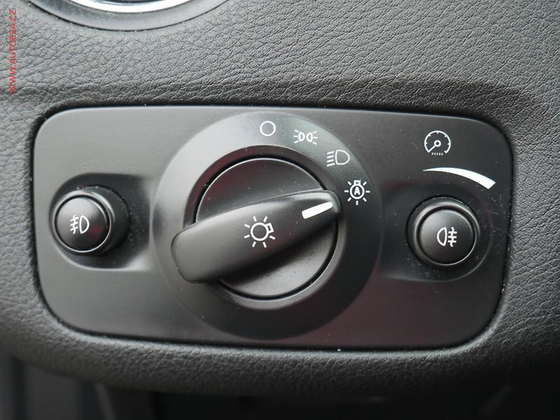Ford Mondeo (2007) 2.0TDCi, ČR, AC, xenon, park - fotka 13 z 19