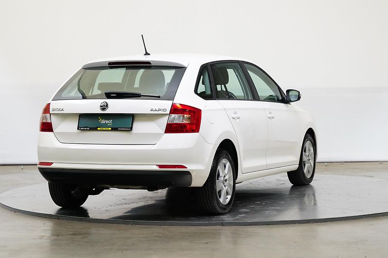 Škoda Rapid - fotka 2 z 26