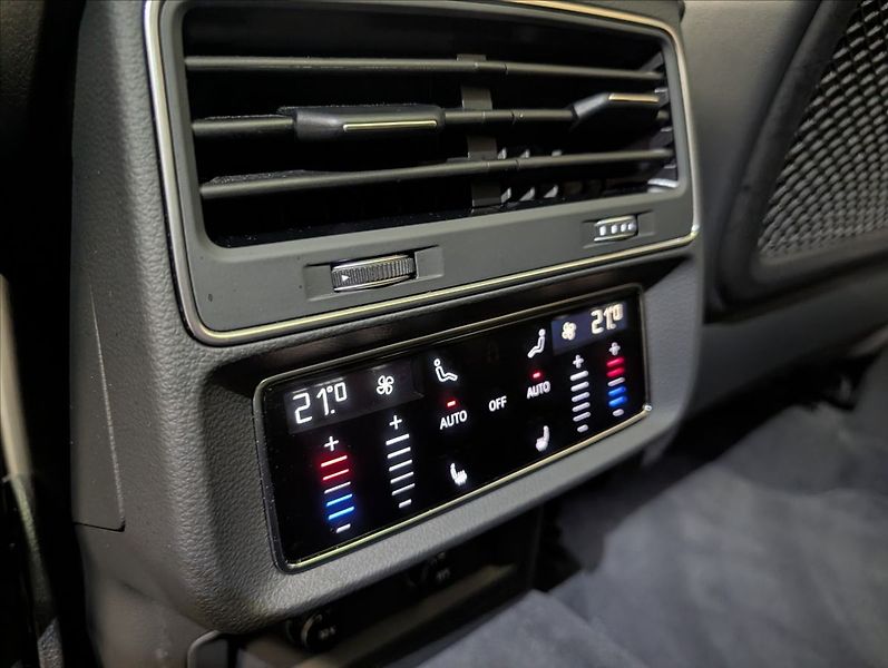 Audi Q7 3.0 TDI 50 s Line - fotka 29 z 35