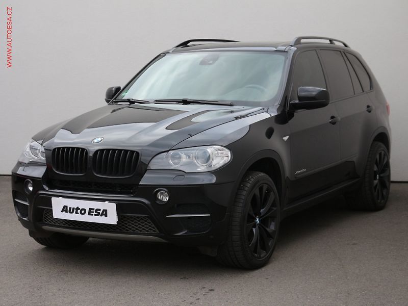 BMW X5 (2012) 3.0D 4x4, navi - fotka 3 z 3