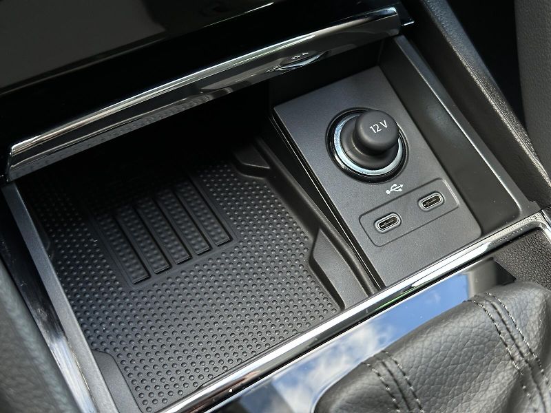 Škoda Karoq 1.5TSi DSG 150PS Matrix-LED V. - fotka 38 z 49