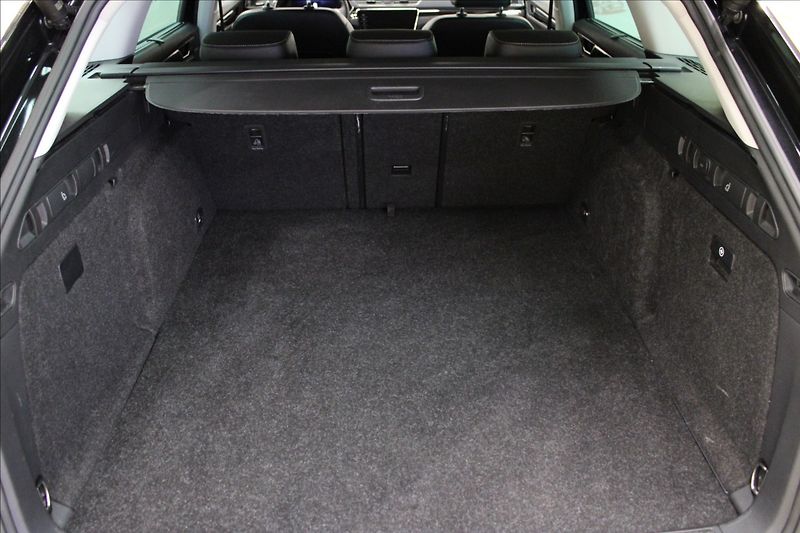 Škoda Superb 1,4 TSI IV L&K 1.majitel CZ - fotka 8 z 27