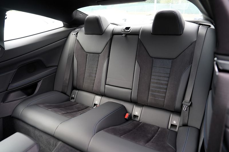 BMW Řada 4 420i Coupé M Sport paket/190PS - fotka 27 z 38
