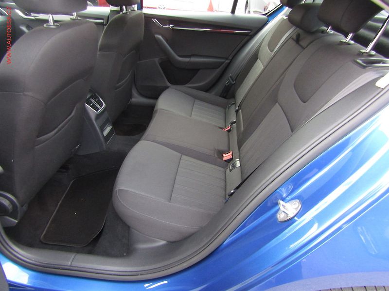 Škoda Octavia (2017) 1.6TDi, ČR, STK11/27 - fotka 10 z 18