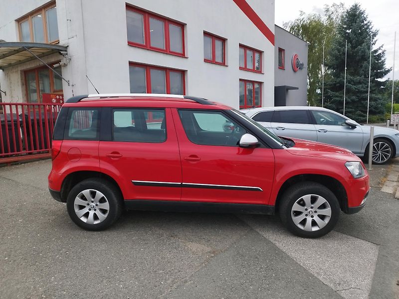 Škoda Yeti (2015) 2.0TDI, volat-608 081 843 - fotka 2 z 16