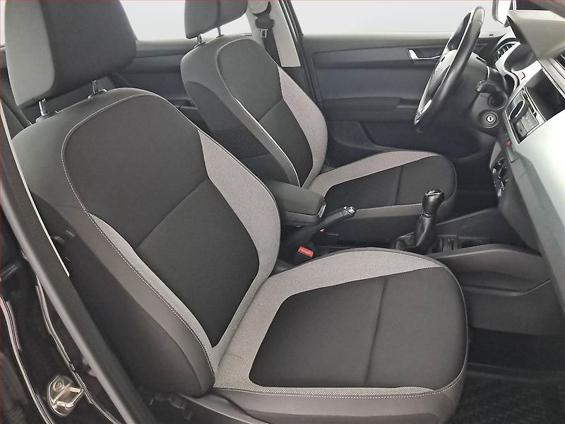 Škoda Fabia (2017) Ambition Plus 1.0 TSI - fotka 9 z 14