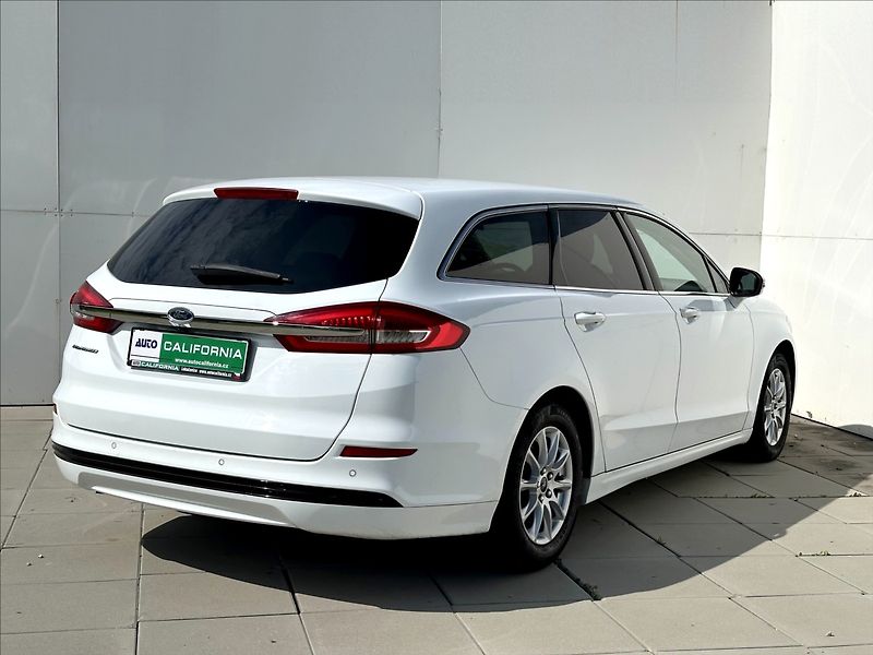Ford Mondeo 2,0 TDCi Navi Kamera Kůže LED - fotka 7 z 40