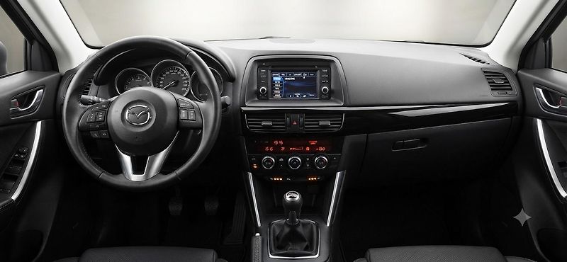 Mazda CX-5 2.0 benzin 121 kw - fotka 25 z 39