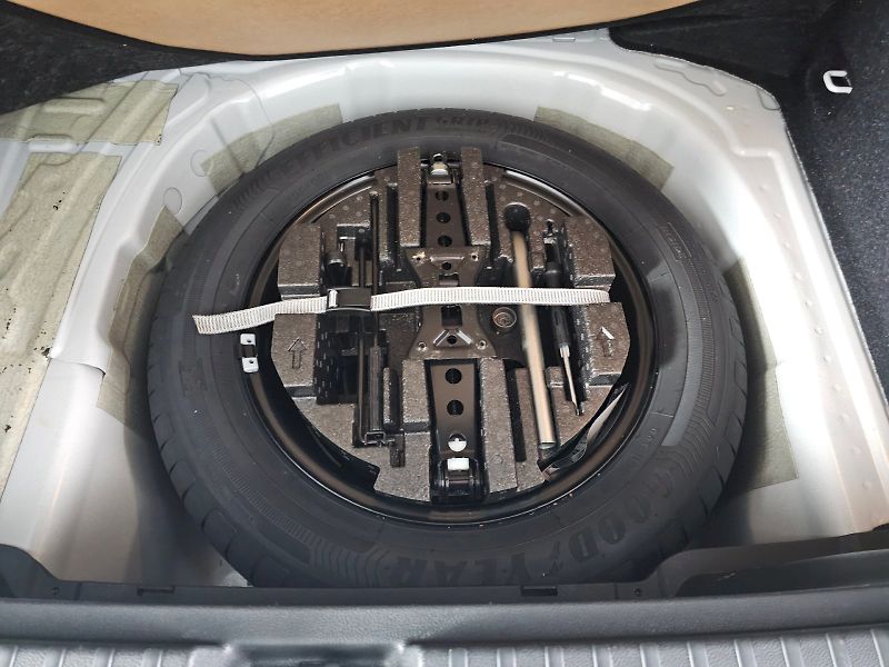 Škoda Kamiq (2025) 1.0TSi 85kW MONTE CARLO - fotka 34 z 35