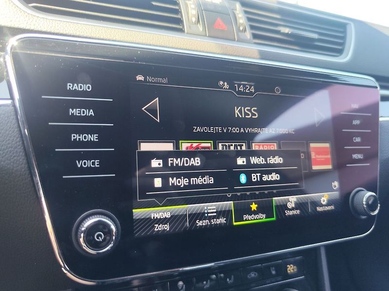 Škoda Superb 2.0 TDI/147kW 4x4 L&K DSG - fotka 19 z 39