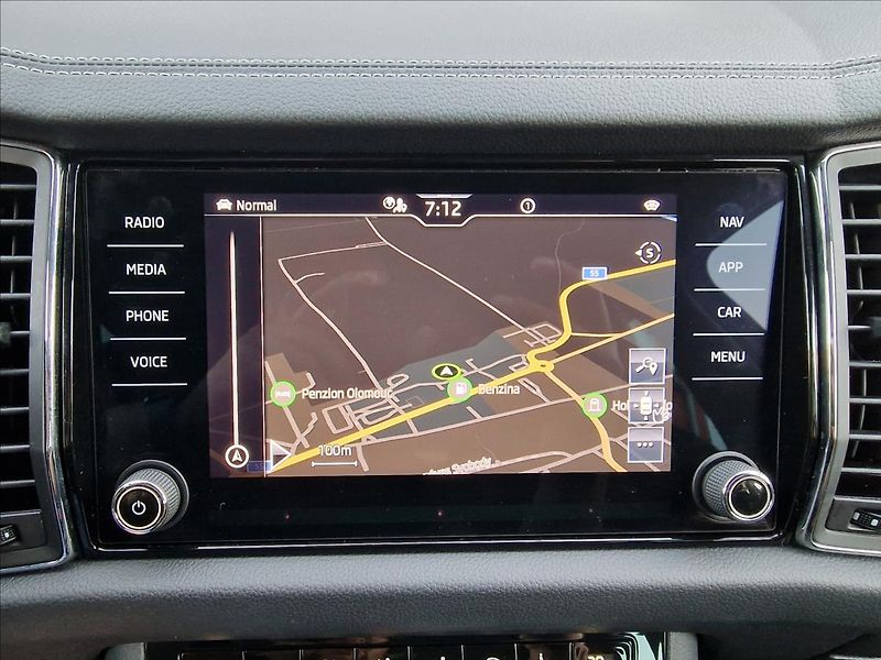 Škoda Kodiaq 2.0TSI 140kW 4x4 DSG Style,ČR - fotka 26 z 50