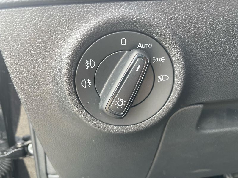Škoda Karoq 2.0 TDi Sportline - fotka 15 z 30