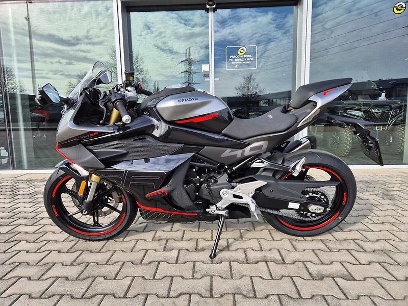 CFMOTO 450 SR (2026) - fotka 7 z 15