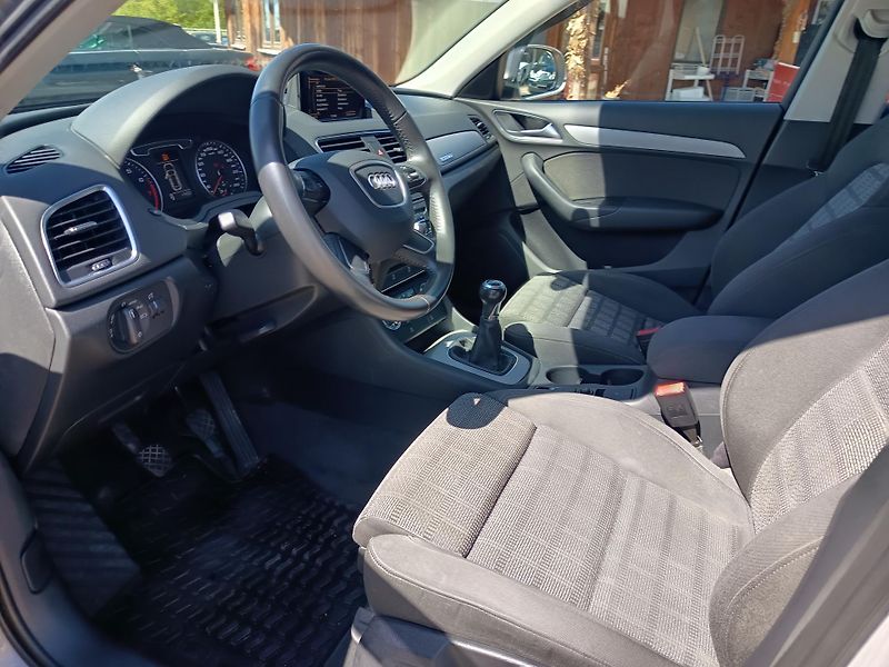 Audi Q3 (2014) 2.0 125kw Quatro 88tis KM!! - fotka 38 z 68