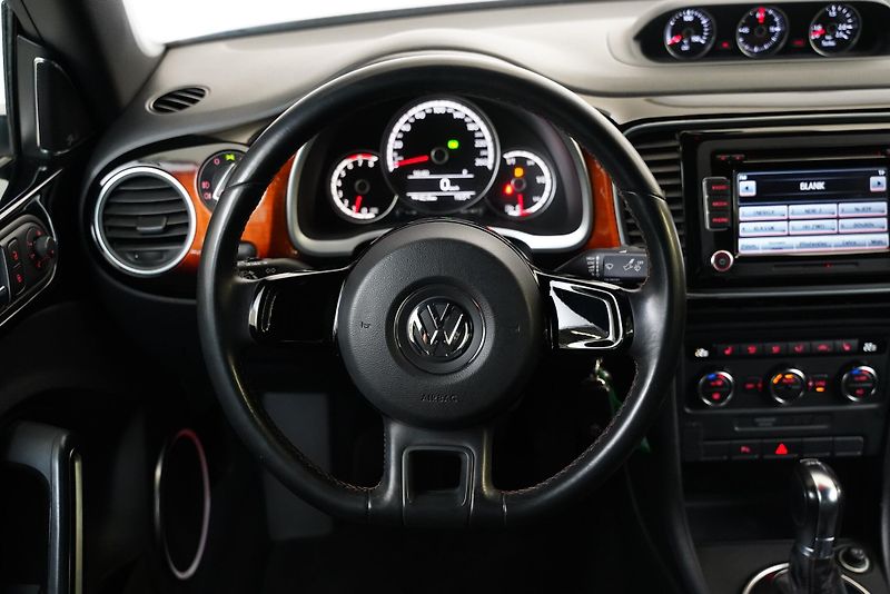 Volkswagen Beetle - fotka 16 z 23