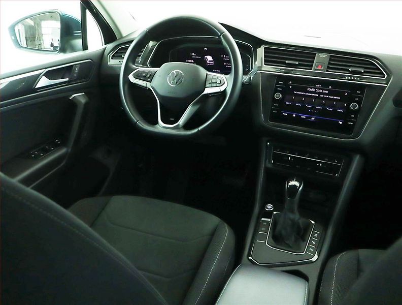 Volkswagen Tiguan (2022) Elegance 2.0 TDI - fotka 7 z 14