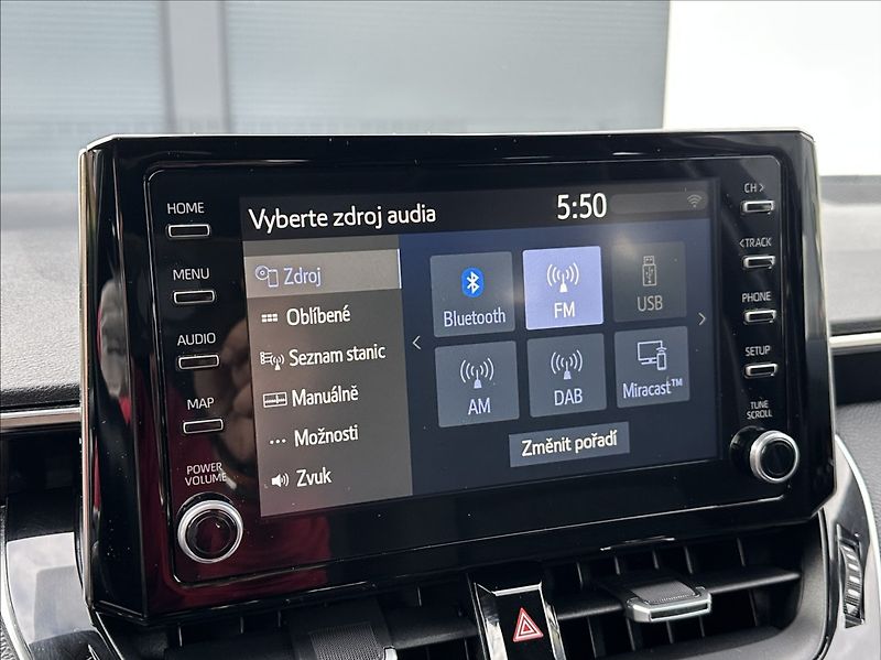 Toyota Corolla 1,2 Turbo 115PS  TS Comfort - fotka 33 z 53