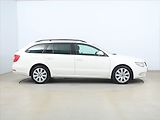 Škoda Superb (2011) 2.0 TDI - náhled 6