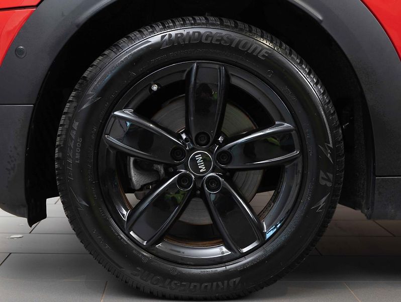 Mini Countryman Cooper D - fotka 6 z 22