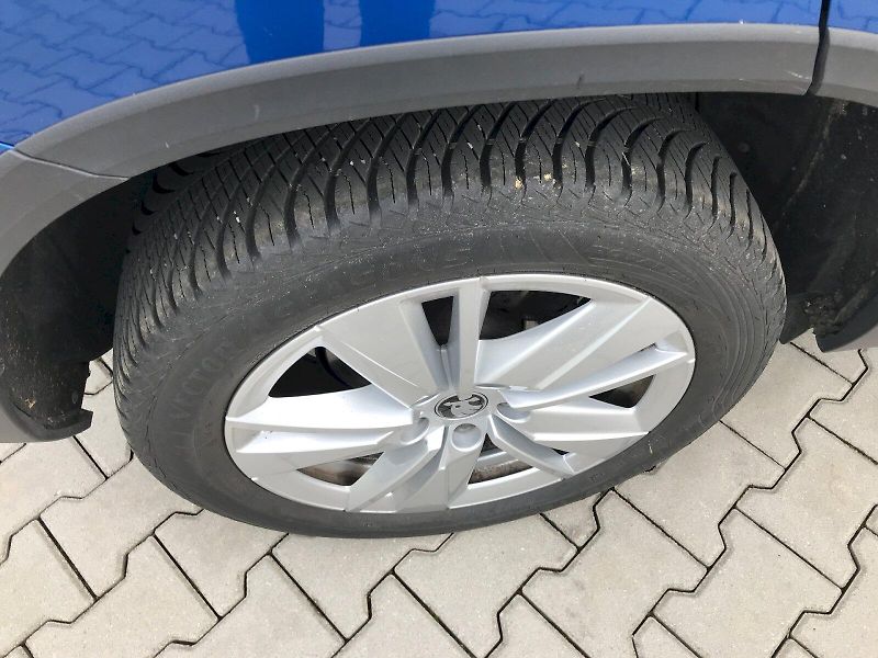 Škoda Karoq (2025) 1.5 TSI / 110 kW / 7DSG / Top - fotka 11 z 29