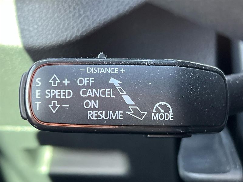 Škoda Kamiq 1,0 TSi 85kW 7DSG MONTE CARLO - fotka 19 z 32