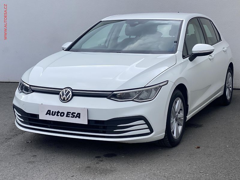 Volkswagen Golf (2020) 1.0TSi, ČR, Life, LED - fotka 3 z 18