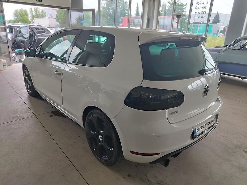 Volkswagen Golf (2010) GTI,2,0TSI,155KW,AUT.KL.18ALU - fotka 8 z 28