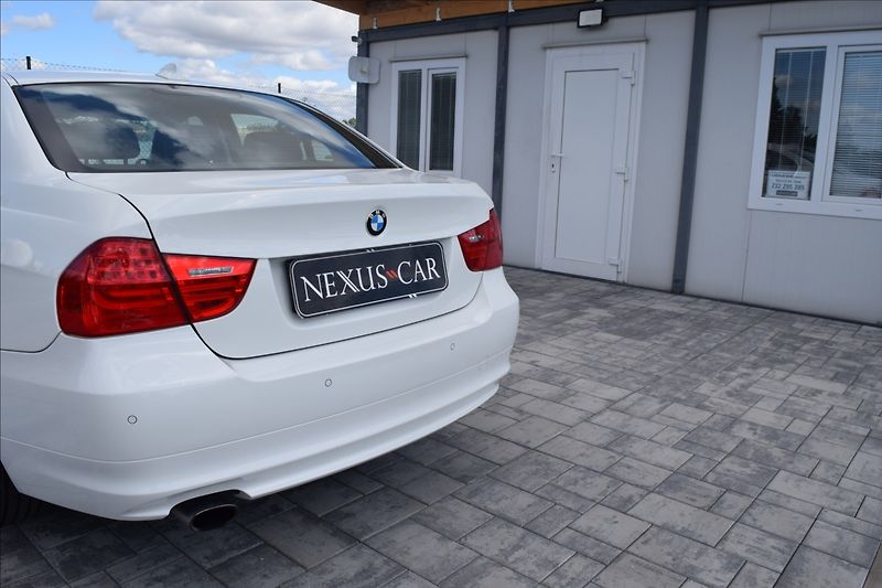 BMW Řada 3 2,0 i 105KW PO SERVISE TOP! - fotka 12 z 48