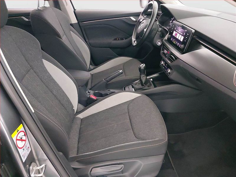 Škoda Scala (2022) Style 1.0 TSI, Serv.kniha - fotka 9 z 18