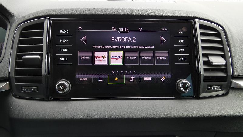Škoda Karoq 1.5 TSI 110kW Fresh DSG - fotka 14 z 24
