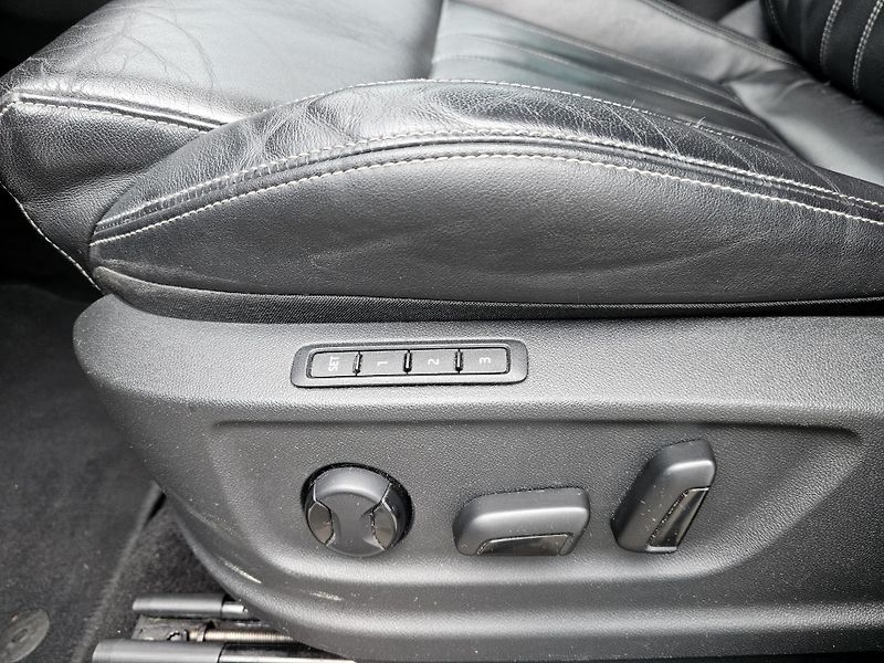 Škoda Karoq 1,6TDI DSG TOPvýbava kůže LED - fotka 7 z 20