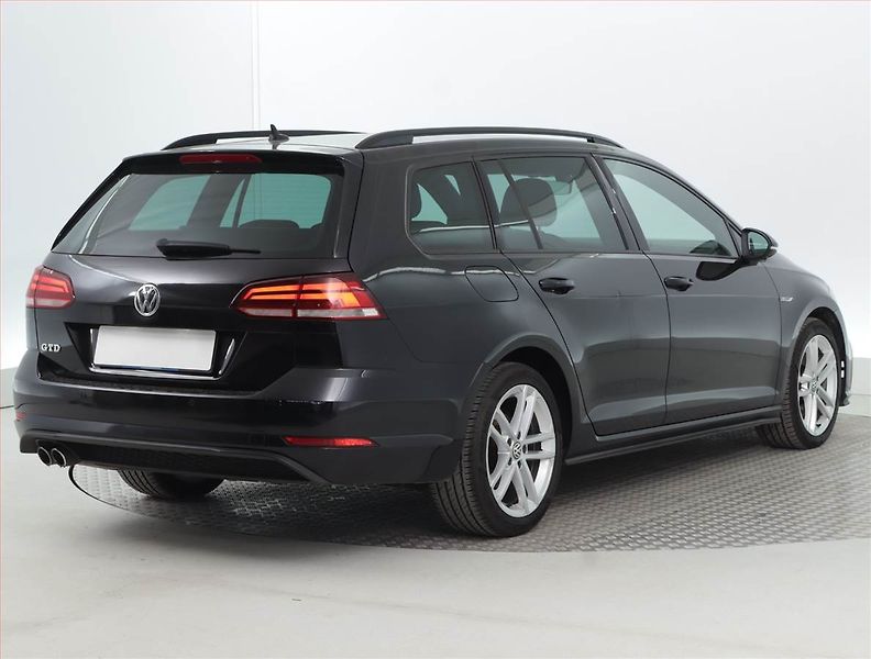 Volkswagen Golf (2017) 2.0 TDI GTD, Automat - fotka 5 z 25