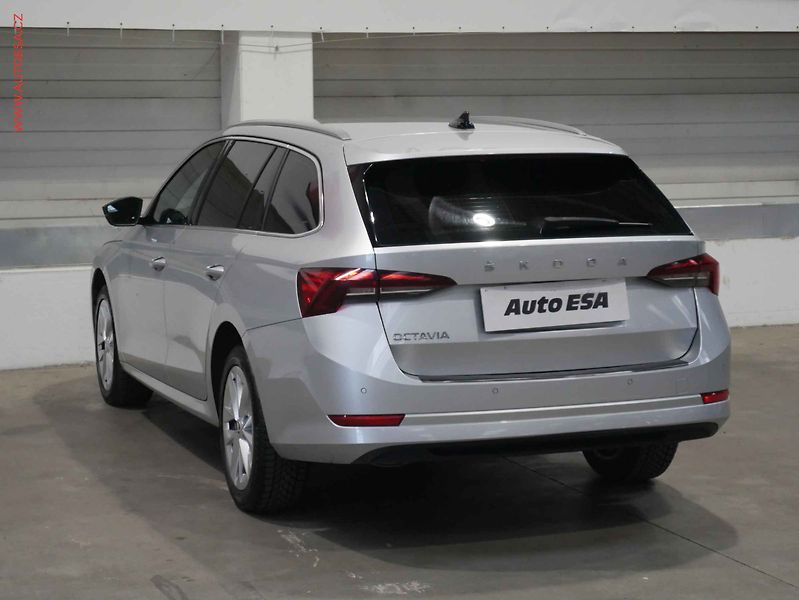 Škoda Octavia (2020) 2.0TDi, ČR, LED, park.čidla - fotka 4 z 27
