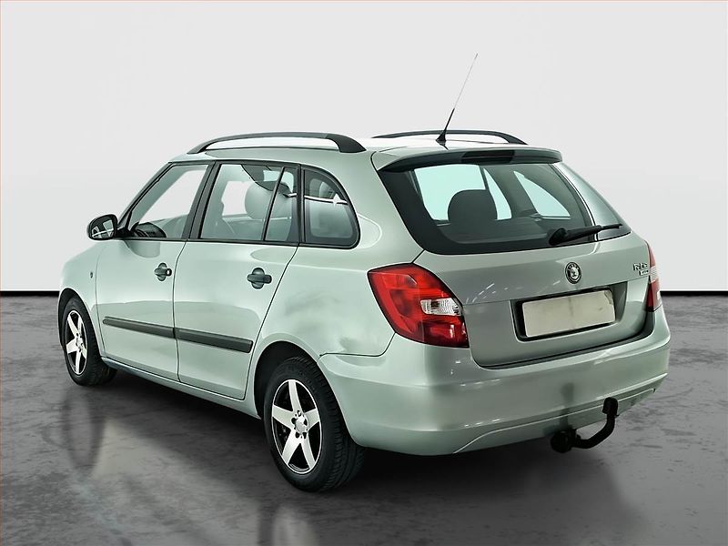 Škoda Fabia (2010) 1.2 12V, nová STK, Tažné - fotka 4 z 18